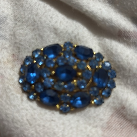 Brooch and clip earring‎ set - Picture 2 of 6